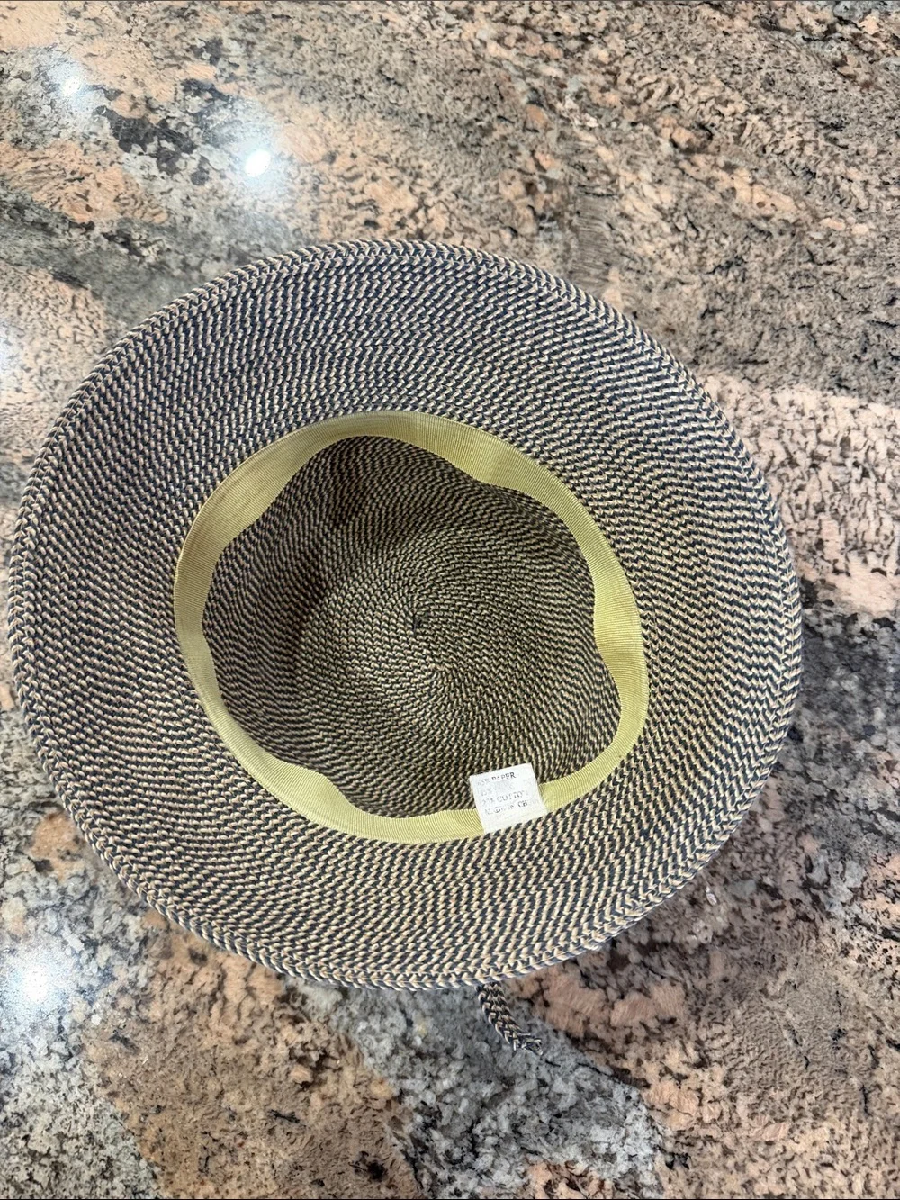Woven Twist Bucket Hat in Gray and Cream